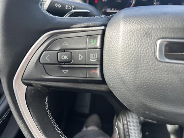 2025 Jeep Grand Cherokee GRAND CHEROKEE LAREDO X 4X4