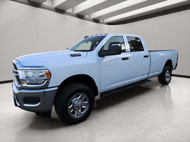 2024 RAM 2500 Tradesman Crew Cab 4x4 8 Box