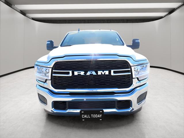 2024 RAM 2500 Tradesman Crew Cab 4x4 8 Box