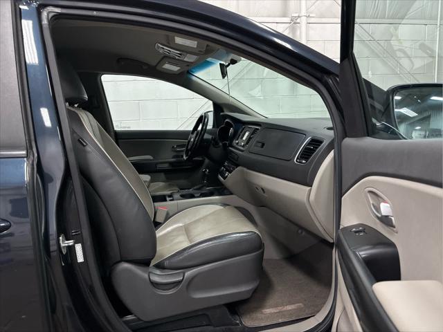 Used 2017 Kia Sedona For Sale in Wilmington, OH