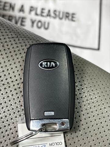 Used 2017 Kia Sedona For Sale in Wilmington, OH