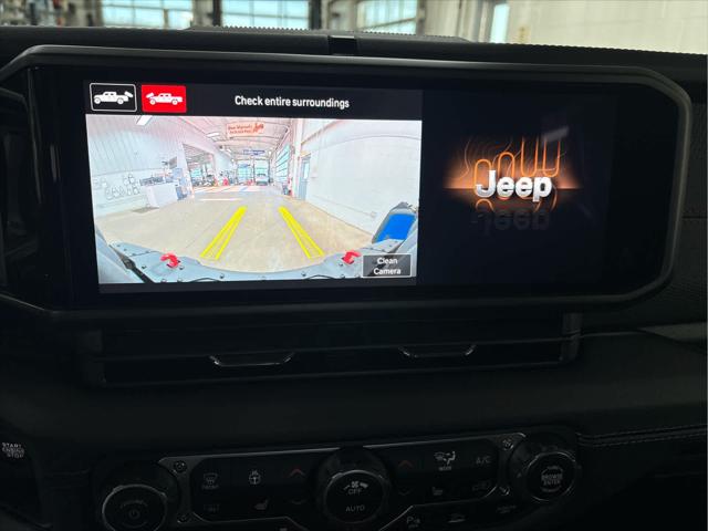New 2025 Jeep Gladiator For Sale in Wilmington, OH