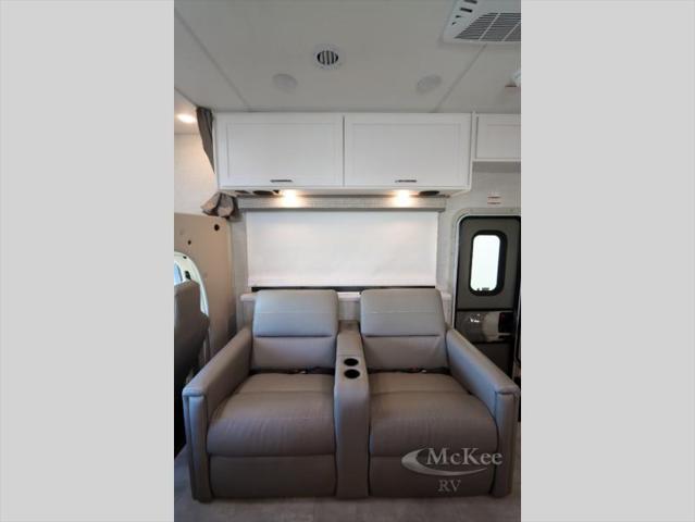 2026 Ford E-450 Cutaway Unknown