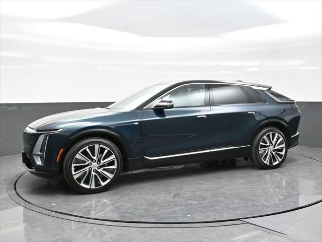 2025 Cadillac iQ Luxury w/1SE