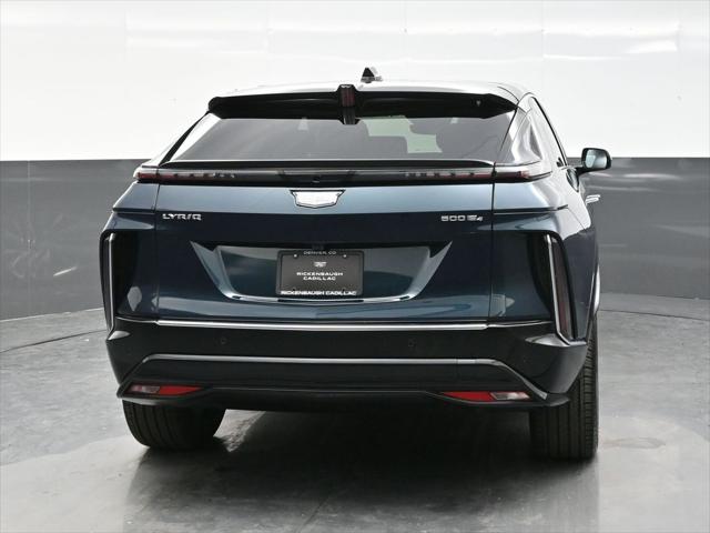 2025 Cadillac iQ Luxury w/1SE