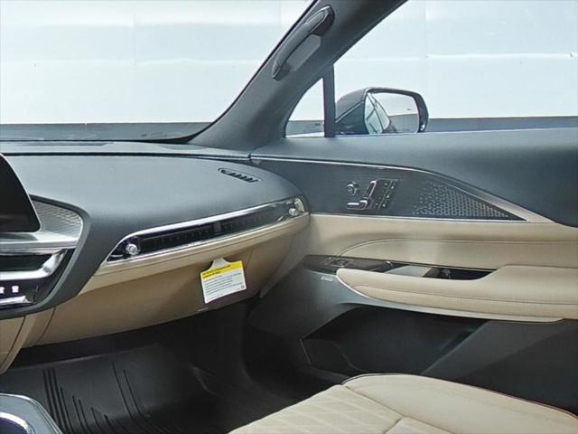 2025 Cadillac iQ Luxury w/1SE
