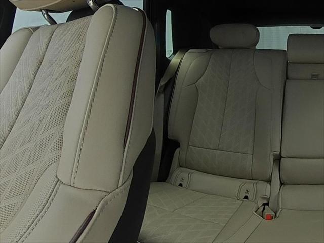 2025 Cadillac iQ Luxury w/1SE