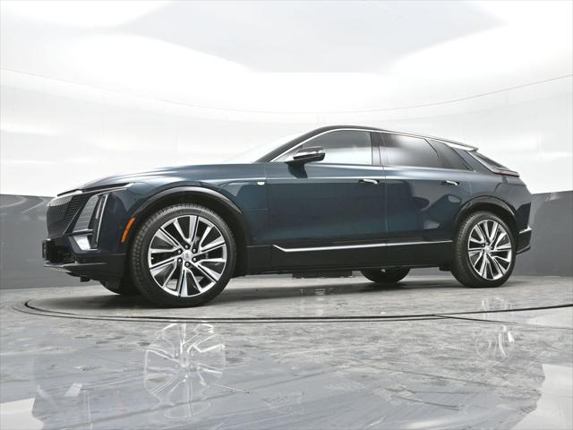 2025 Cadillac iQ Luxury w/1SE