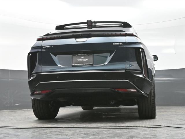 2025 Cadillac iQ Luxury w/1SE
