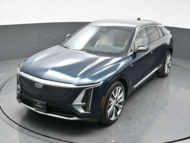 2025 Cadillac iQ Luxury w/1SE