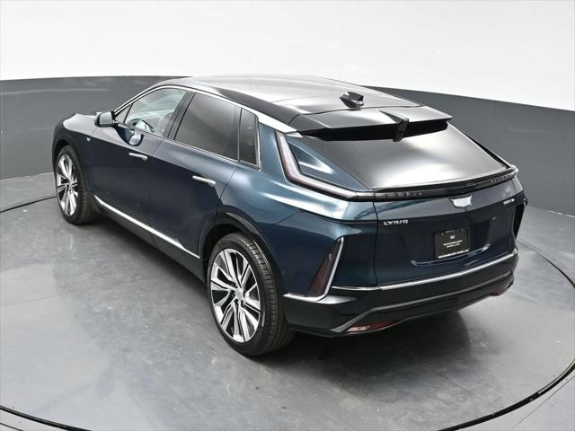 2025 Cadillac iQ Luxury w/1SE