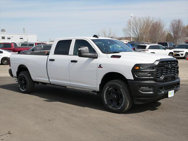 2025 RAM Ram 3500 RAM 3500 TRADESMAN CREW CAB 4X4 8 BOX