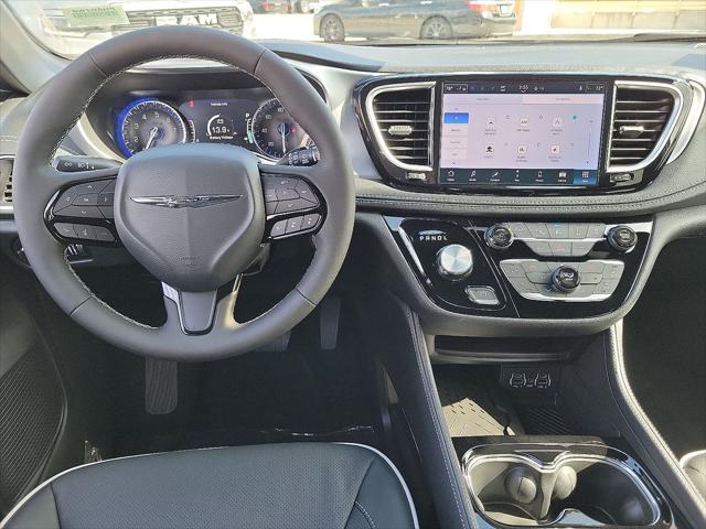 2025 Chrysler Pacifica PACIFICA LIMITED