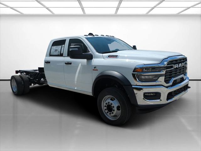 2025 RAM Ram 5500 Chassis Cab RAM 5500 TRADESMAN CHASSIS CREW CAB 4X4 84 CA