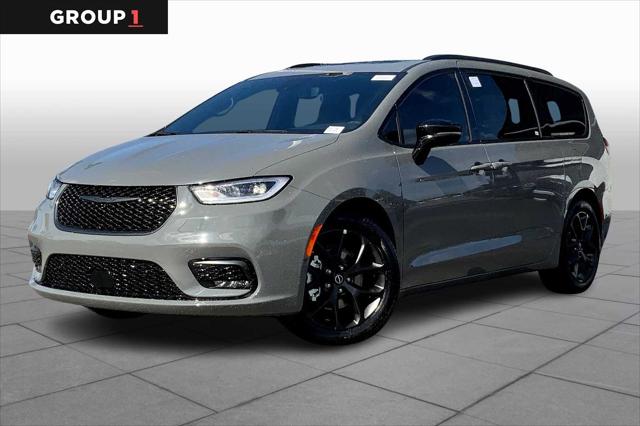 2025 Chrysler Pacifica PACIFICA LIMITED