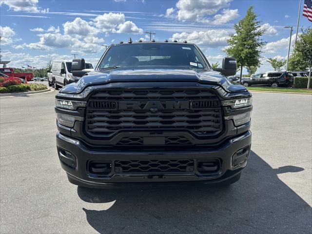 2025 RAM Ram 3500 RAM 3500 BIG HORN CREW CAB 4X4 8 BOX