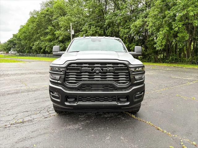 2025 RAM Ram 3500 RAM 3500 TRADESMAN CREW CAB 4X4 8 BOX