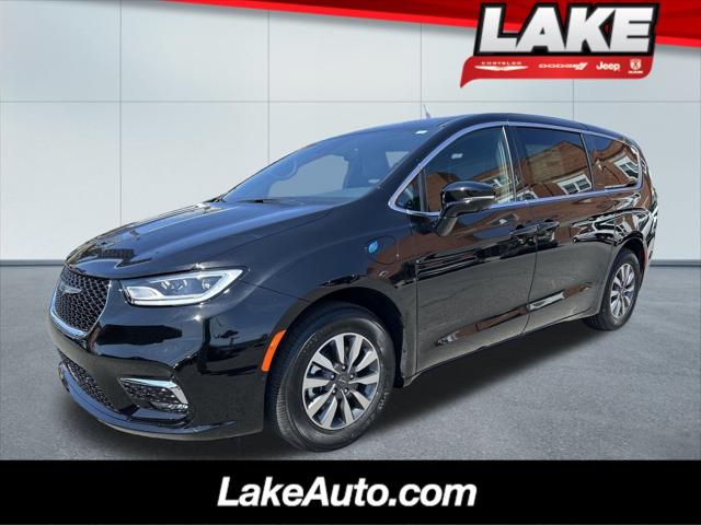 2025 Chrysler Pacifica Hybrid PACIFICA PLUG-IN HYBRID SELECT