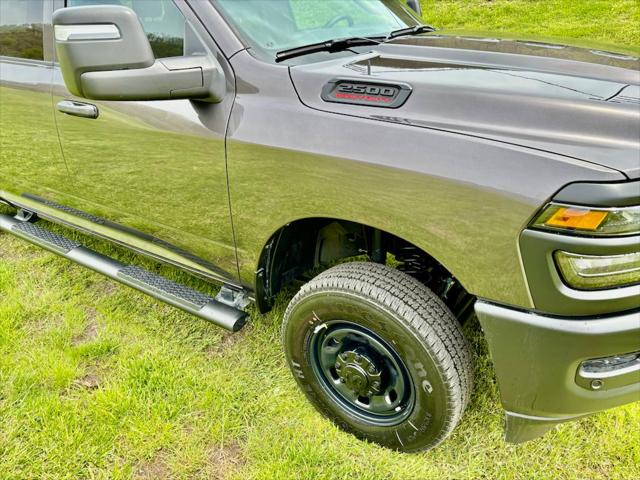 2025 RAM Ram 2500 RAM 2500 TRADESMAN CREW CAB 4X4 64 BOX