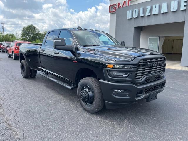 2025 RAM Ram 3500 RAM 3500 TRADESMAN CREW CAB 4X4 8 BOX