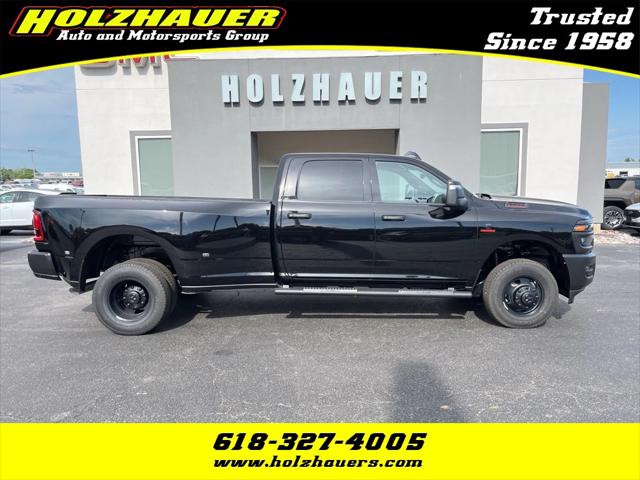 2025 RAM Ram 3500 RAM 3500 TRADESMAN CREW CAB 4X4 8 BOX