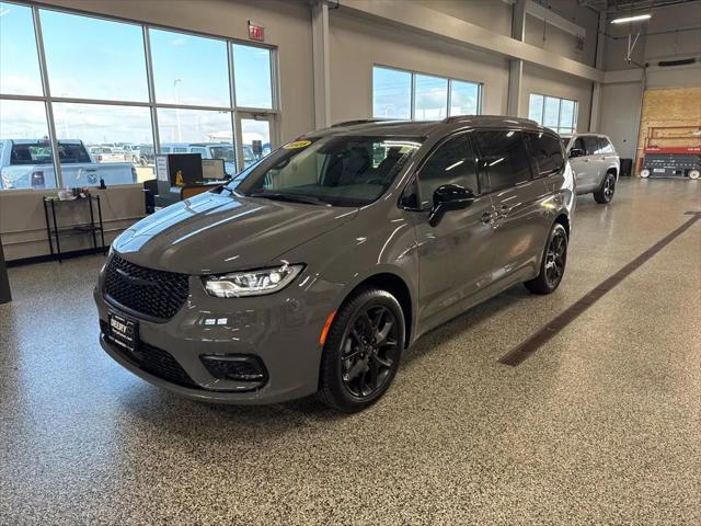 2025 Chrysler Pacifica PACIFICA LIMITED AWD