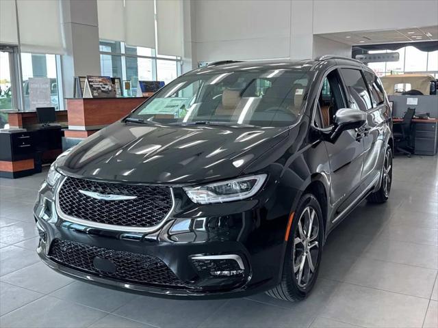 2025 Chrysler Pacifica PACIFICA PINNACLE