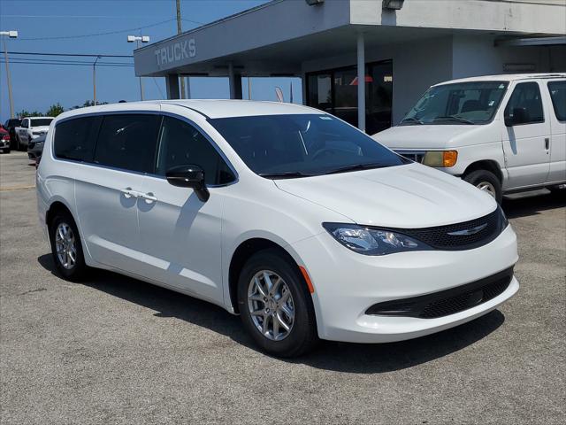 2025 Chrysler Voyager VOYAGER