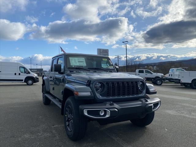 2025 Jeep Gladiator GLADIATOR SPORT S 4X4