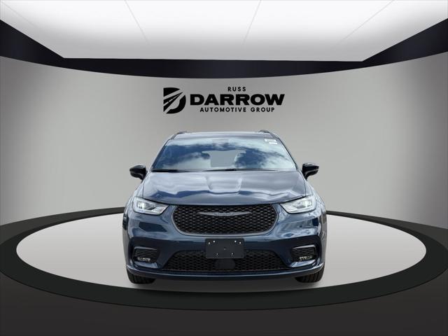 2025 Chrysler Pacifica PACIFICA LIMITED