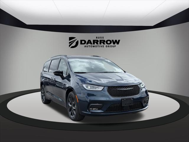 2025 Chrysler Pacifica PACIFICA LIMITED