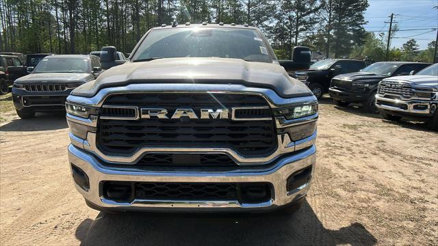 2025 RAM Ram 3500 RAM 3500 TRADESMAN CREW CAB 4X4 64 BOX
