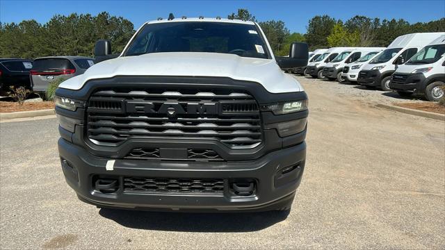 2025 RAM Ram 3500 RAM 3500 TRADESMAN CREW CAB 4X4 64 BOX