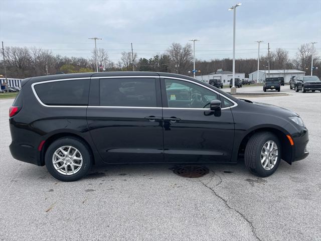 2025 Chrysler Voyager VOYAGER