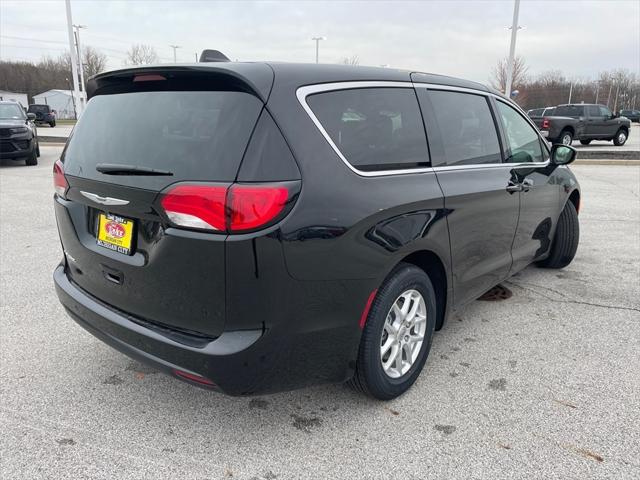 2025 Chrysler Voyager VOYAGER