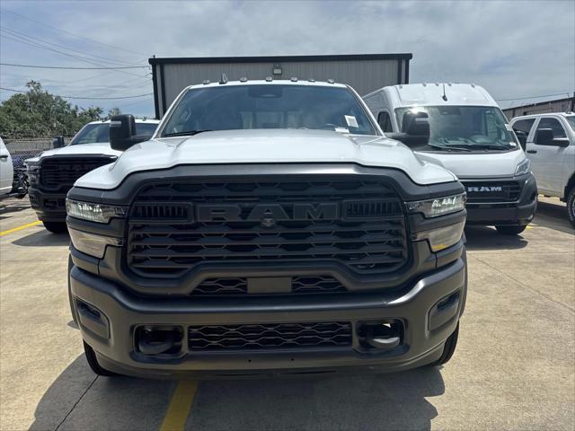 2025 RAM Ram 4500 Chassis Cab RAM 4500 TRADESMAN CHASSIS CREW CAB 4X4 84 CA