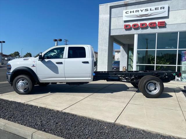 2025 RAM Ram 5500 Chassis Cab RAM 5500 TRADESMAN CHASSIS CREW CAB 4X4 84 CA