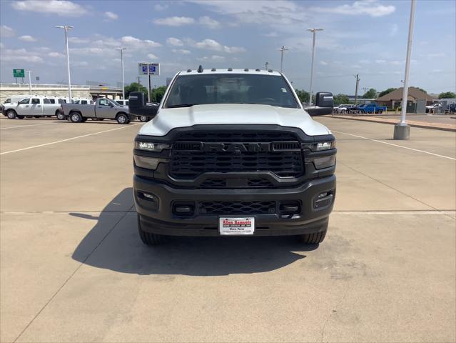 2025 RAM Ram 3500 RAM 3500 TRADESMAN CREW CAB 4X4 64 BOX