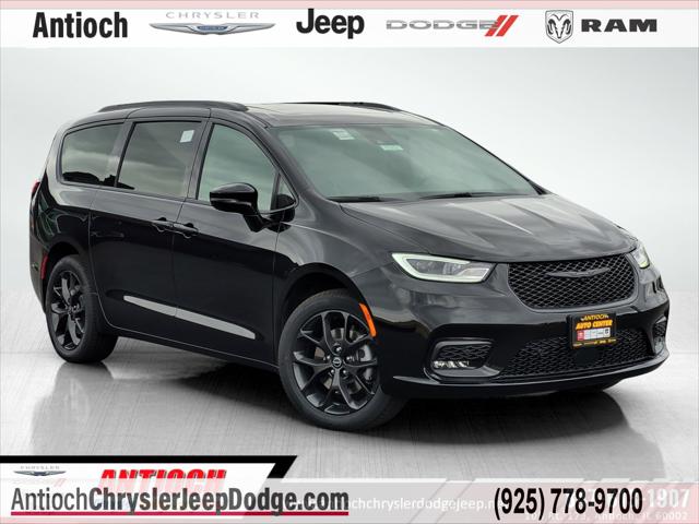 2025 Chrysler Pacifica PACIFICA LIMITED AWD