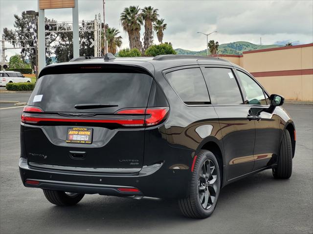 2025 Chrysler Pacifica PACIFICA LIMITED AWD