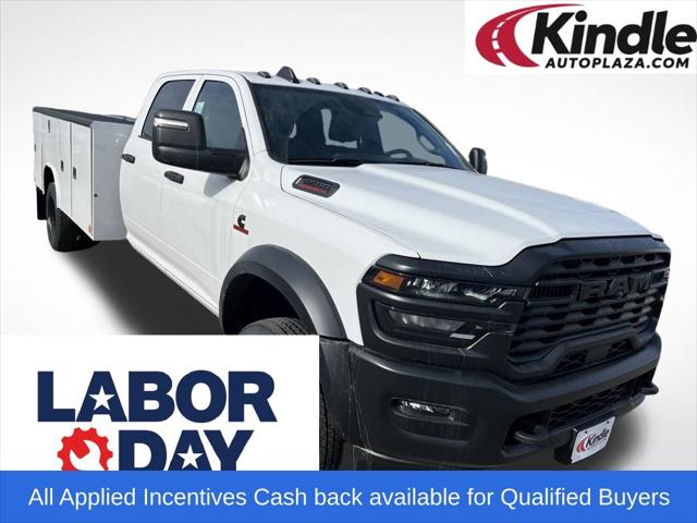 2025 RAM 5500 Chassis RAM 5500 TRADESMAN CHASSIS CREW CAB 4X4 84 CA