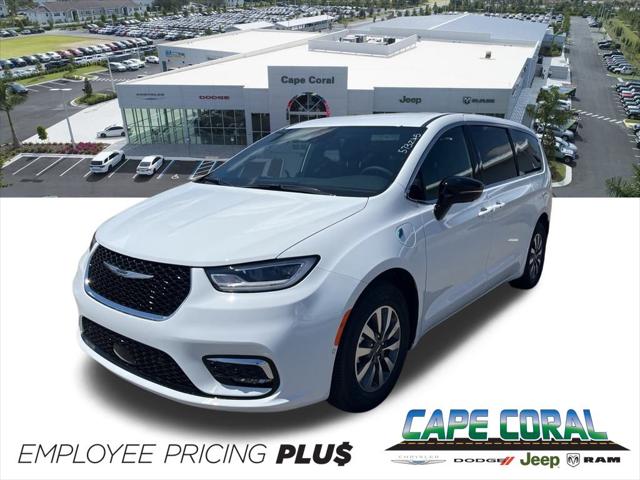 2025 Chrysler Pacifica Hybrid PACIFICA PLUG-IN HYBRID SELECT