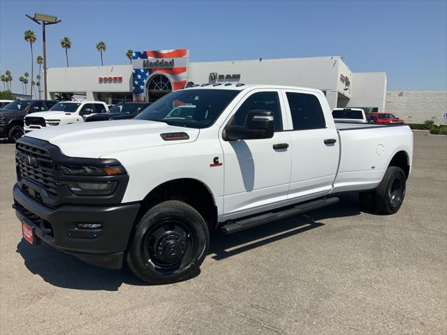 2025 RAM Ram 3500 RAM 3500 TRADESMAN CREW CAB 4X4 8 BOX