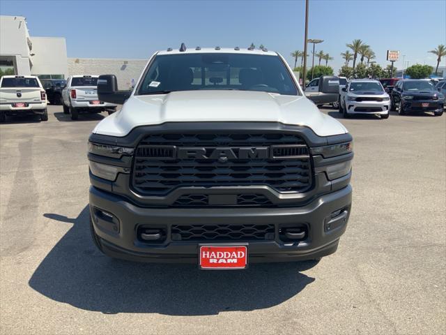 2025 RAM Ram 3500 RAM 3500 TRADESMAN CREW CAB 4X4 8 BOX