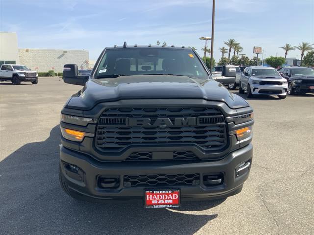 2025 RAM Ram 3500 RAM 3500 TRADESMAN CREW CAB 4X4 8 BOX