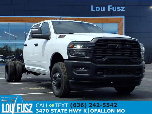 2025 RAM Ram 3500 Chassis Cab RAM 3500 TRADESMAN CREW CAB CHASSIS 4X4 60 CA