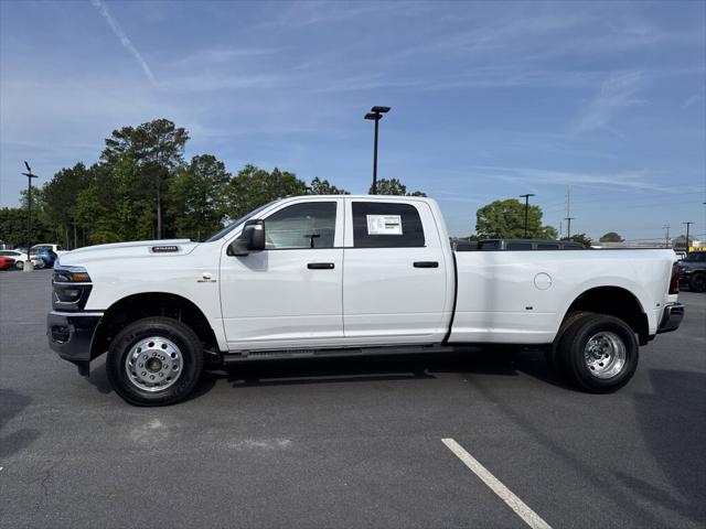2025 RAM Ram 3500 RAM 3500 TRADESMAN CREW CAB 4X4 8 BOX