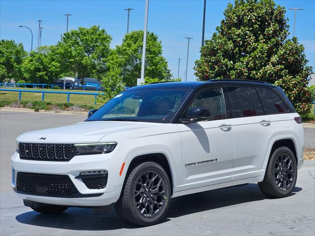2025 Jeep Grand Cherokee GRAND CHEROKEE SUMMIT 4X4