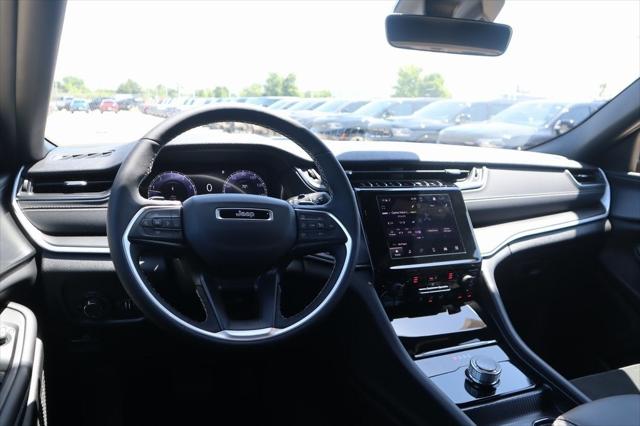 2025 Jeep Grand Cherokee GRAND CHEROKEE L ALTITUDE X 4X4