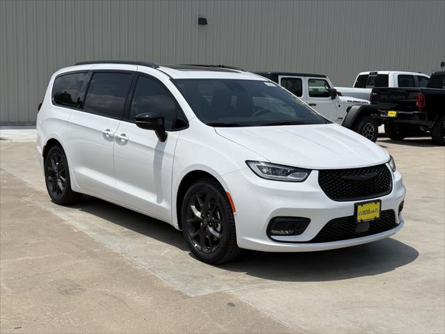 2025 Chrysler Pacifica PACIFICA LIMITED